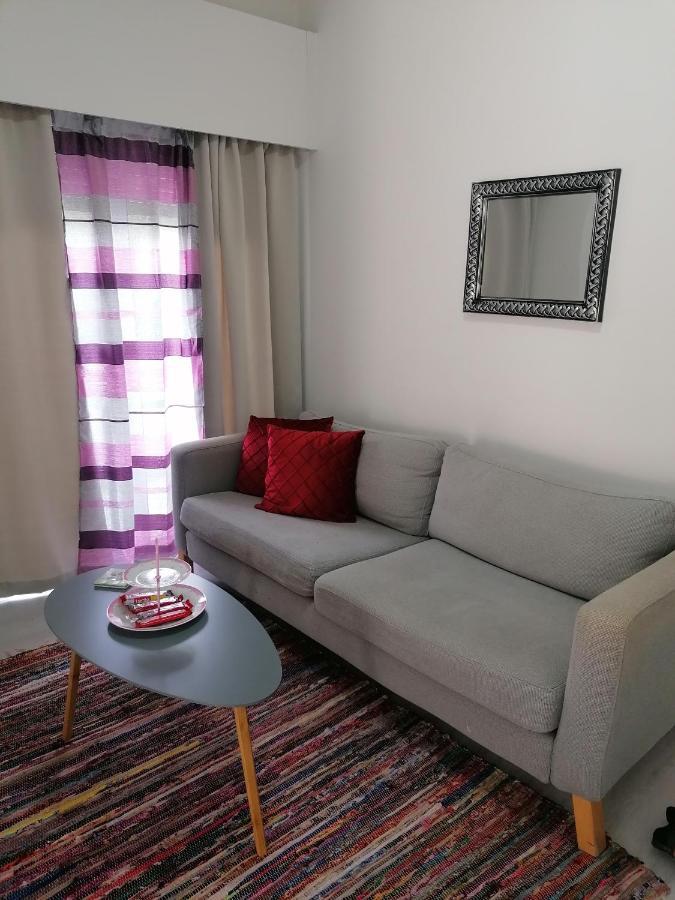 Elenas 1 Bedroom Apartment In Limassol Center Bagian luar foto